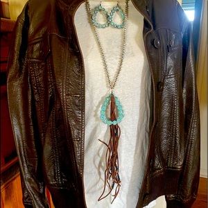 Boutique necklace and earring set